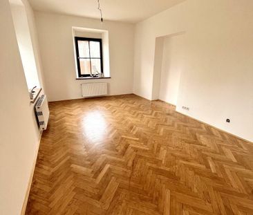 neuwertige, sanierte 2 Raum Wohnung im EG mit Terrasse. - Photo 6