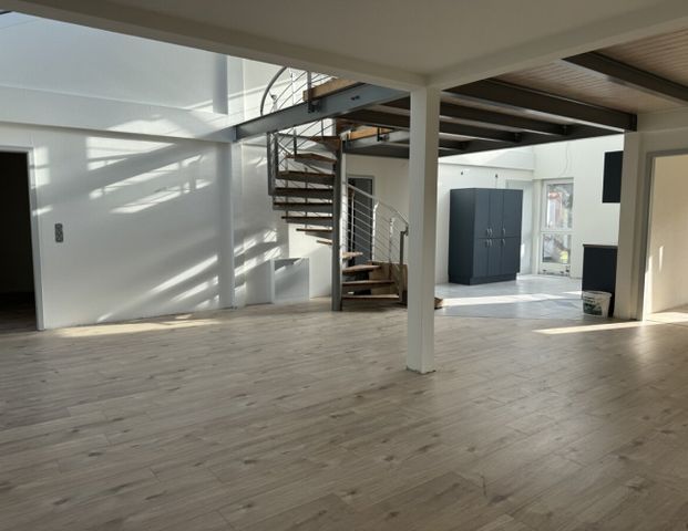 Frisch renoviertes Architekten-Einfamilienhaus mit Garten zur Miete - OTTO STÖBEN GmbH - Foto 1