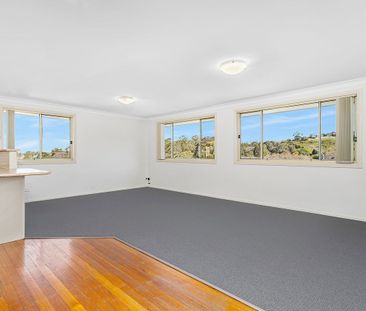 Larger than it looks - 3 bedroom double storey home! - Photo 6