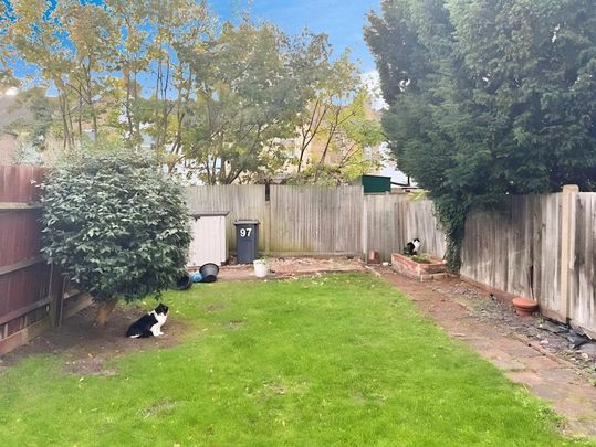 3 bedroom terraced house to rent - Photo 1