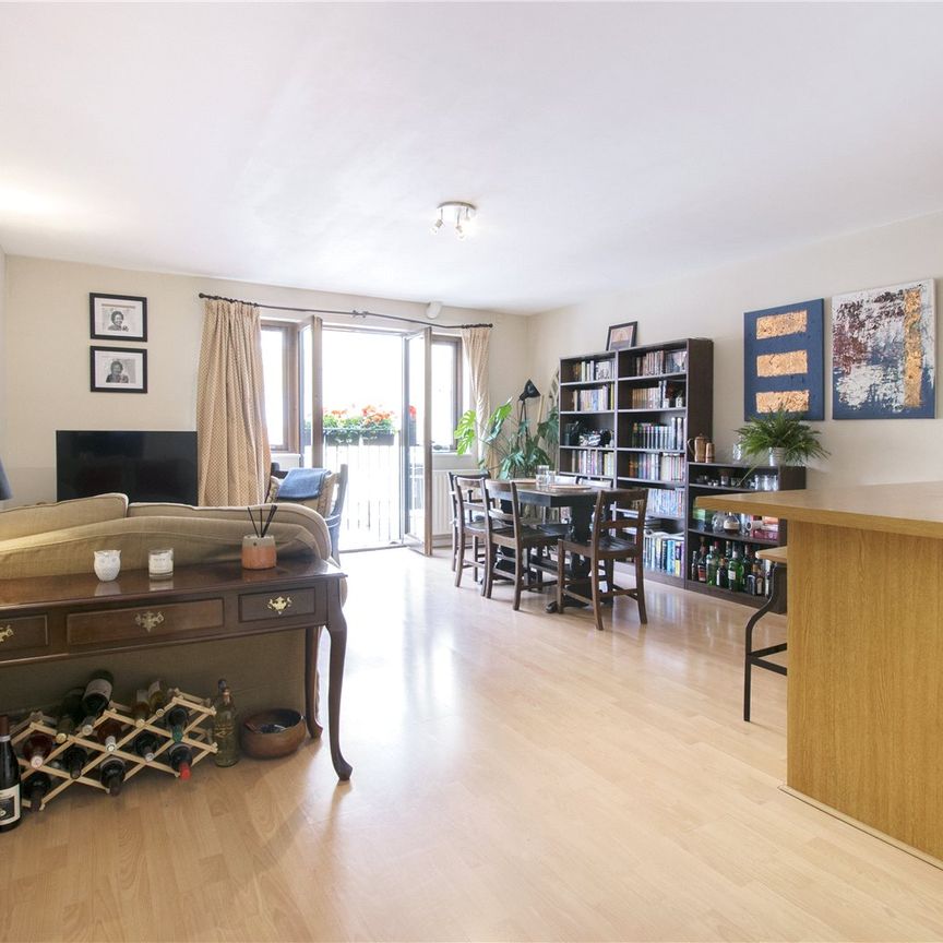 Sceptre Road, Bethnal Green, London, E2 0JS - Photo 1