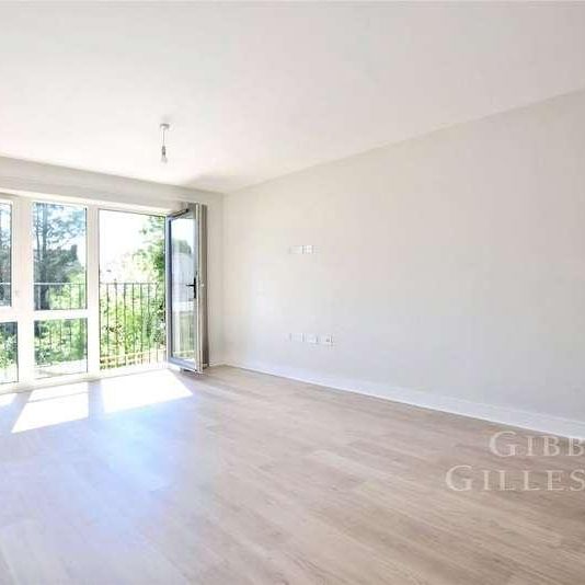 Long Lane, Hillingdon, UB10 - Photo 1