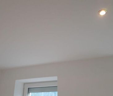 NEU SANIERT! 2R-Wohnung ruhige Lage Stellplatz, 42 m² ***Vermieter-... - Foto 1