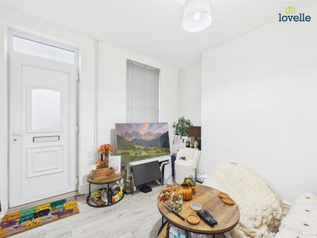 2 bedroom terraced house to rent - Photo 2