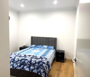 Comfort, Space & Convenience – Perfect Family Home in Clyde!! - Photo 2