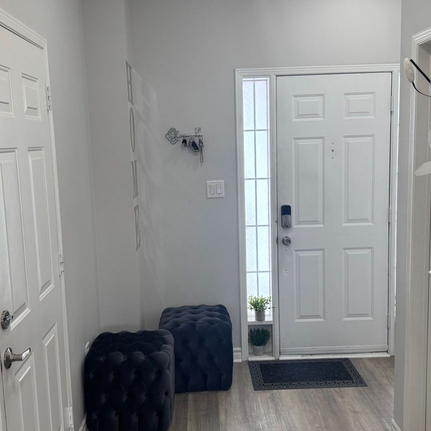 For Lease - 22 Rivermere Court, Brampton, Ontario - Photo 1