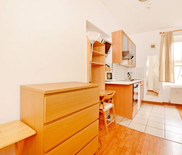 Flat 18 West Cromwell Road, Earls Court SW5 9QL - Photo 1