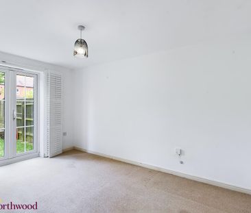 4 bedroom link detached house to rent - Photo 3