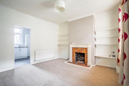 2 bedroom terraced house to rent - Photo 3