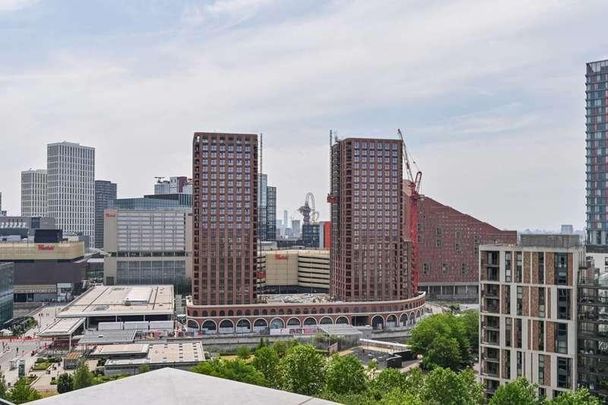 Laurel Point, East Village, Stratford, E20 - Photo 1