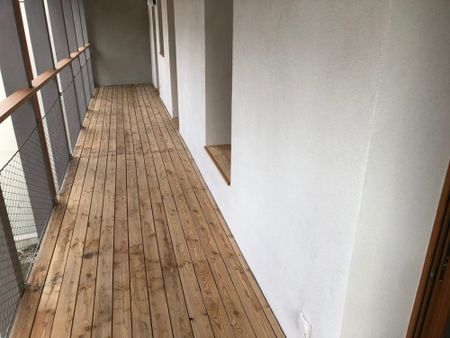 Appartement de 5 pièces avec du cachet - Photo 2