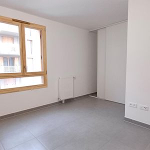 location Appartement T3 DE 66.22m² À RUNGIS - Photo 2