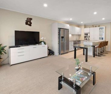 Spacious townhouse/apartment - Photo 4