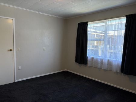 Ballance Street just moments away - Photo 3