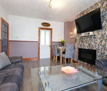 3 Bed Flat, North Anderson Drive, AB16 - Photo 1