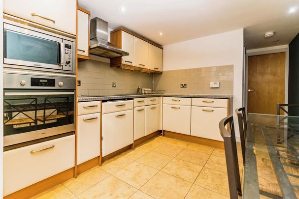 1 bedroom apartment to rent - Photo 1