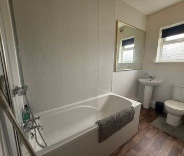 1 bed House Share - To Let - Photo 3