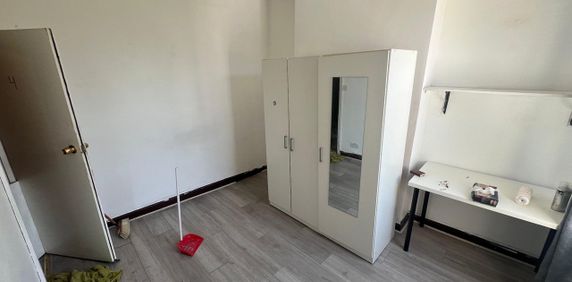 6 Bed Detached House, Bracey Street, N4 - Photo 2