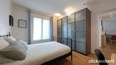 Appartement lumineux meublé avec coin cuisine et cave – Paris centre - Photo 3