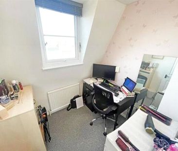 1 bedroom duplex to rent Pollys Yard, Newport Pagnell, Buckinghamsh... - Photo 2