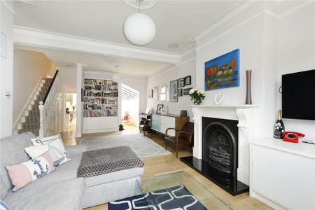 4 bedroom terraced house to rent - Photo 4