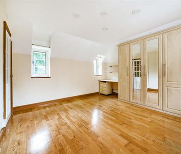 6 Warmwell Road, Crossways, Dorchester, DT2, Dorchester - Photo 2