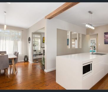 Ronovated Family Home in a Leafy Mount Colah Location - Photo 3