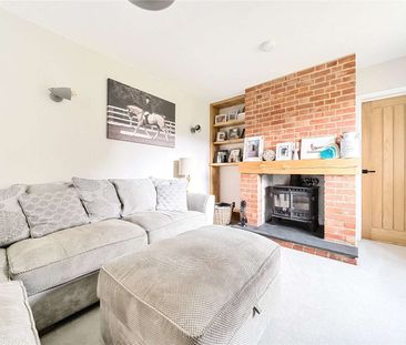 A stylish family home enjoying far reaching countryside views. - Photo 2