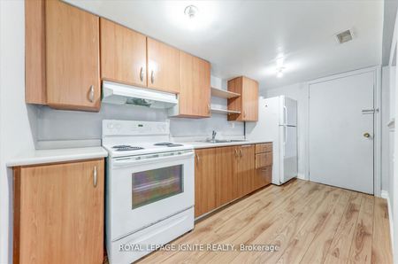 For Lease - 1279 Northmount Street Unit# Bsmt, Oshawa, Ontario - Photo 4