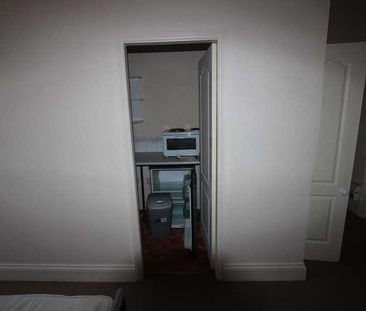 St James Terrace, Leicester, LE2 - Photo 2