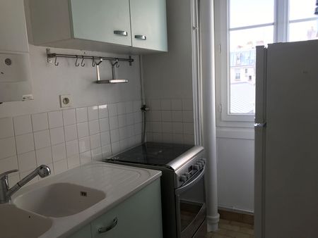 Location appartement 2 pièces, 32.80m², Paris 18 - Photo 5