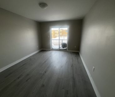 For Lease - 230 Prince William Way, Barrie, Ontario - Photo 3