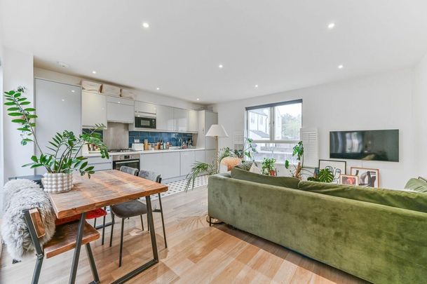 1 bedroom flat to rent - Photo 1