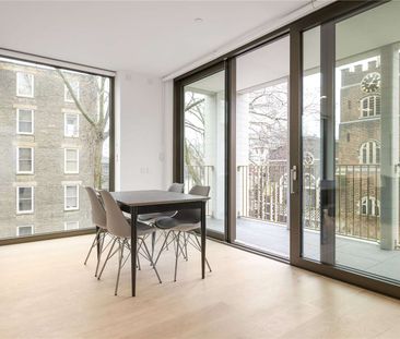 A stunning 2 bedroom apartment located on the third floor of this development in a prime position on the historic Bartholomew Close, EC1A. - Photo 1