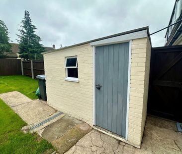 Elizabeth Road - Photo 2