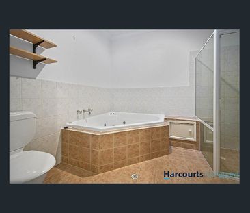 Spacious 3-Bedroom Home in Prime Frewville Location - Photo 6