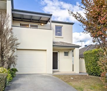 Modern 3 Bedroom Townhouse - Photo 6