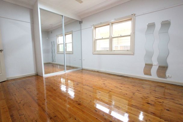 Polished Timber Floorboards throughout - Photo 1