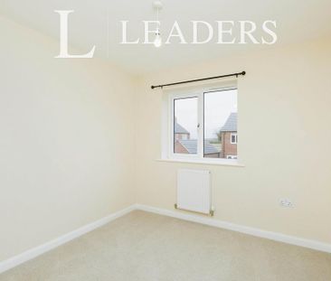 3 bedroom semi-detached house to rent - Photo 6