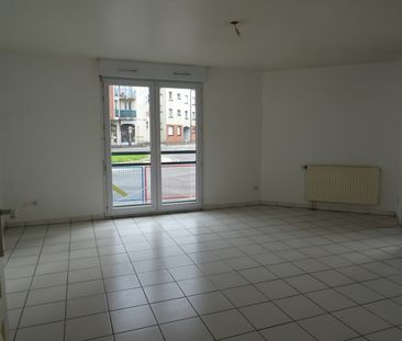 Location Appartement 2 pièces 50m² FLEURY LES AUBRAIS 45400 - Photo 1