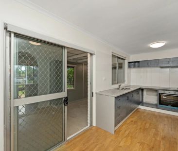 Comfort, Convenience and Space! - Photo 5