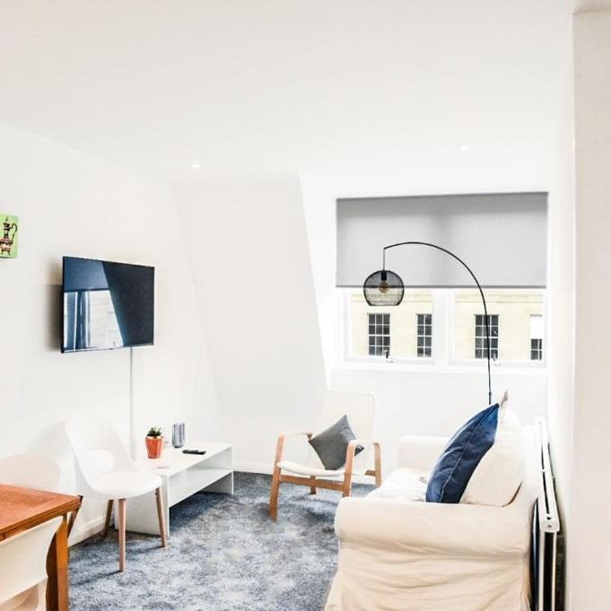 2 Bed Flat, Fettes Row, EH3 - Photo 1