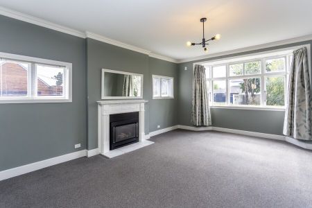 Family home in Riccarton – 4 Bedrooms plus playroom or office - Photo 5