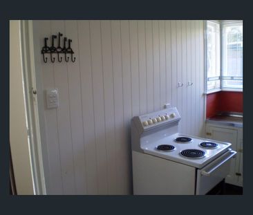 Classic Charm Positioned on a Generous Block - Photo 4