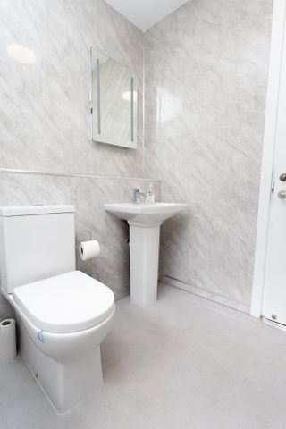 3 bedroom flat to rent - Photo 5