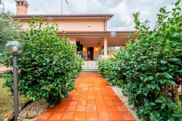Villa bifamiliare viale Poggio dei Pini 11, Centro, Anguillara Sabazia - Photo 1