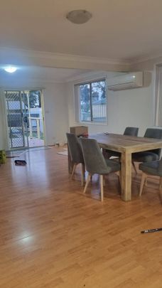 Colyton - Photo 1