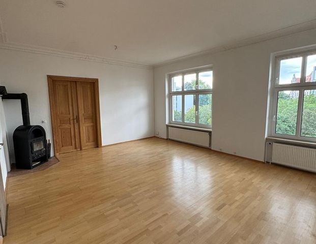 Attraktive Altbauwohnung, 3,5 Zimmer-Wohnung in 39112 Magdeburg - Foto 1