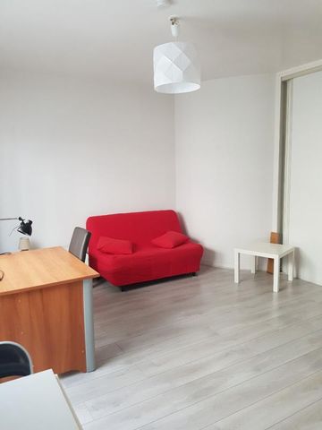 Appartement T2 à louer Sainte Luce Sur Loire - 39 m² - Photo 3