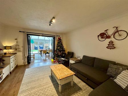 3 bedroom townhouse to rent - Photo 3